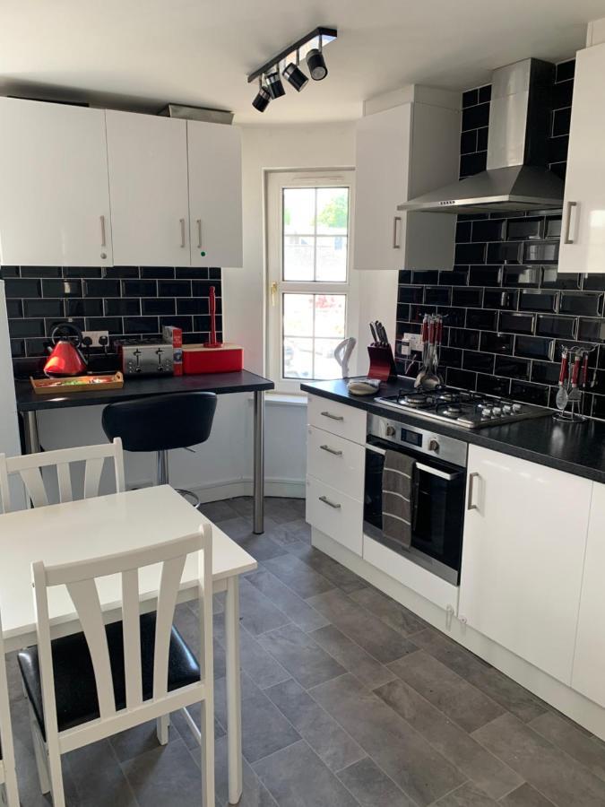 Stylish Apartment In The Heart Of Inverness Exterior photo
